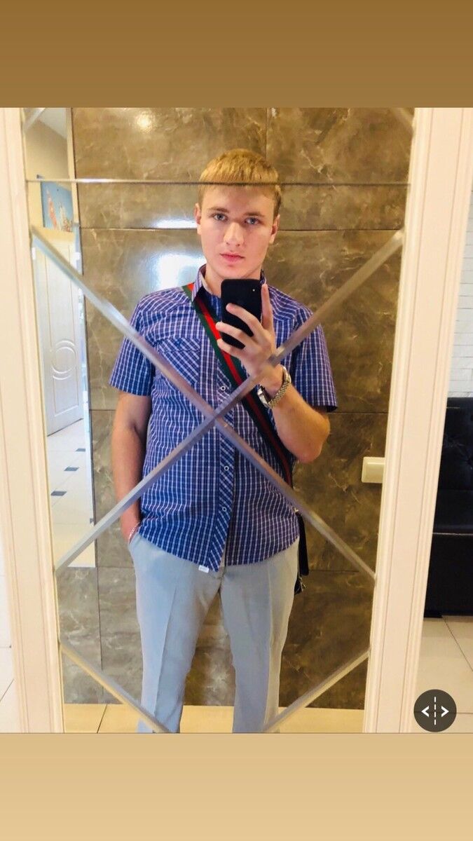  16970224  Pavel, 29 ,    