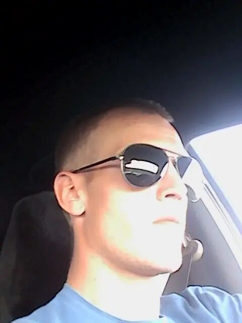  27388294  Ivan, 34 ,    