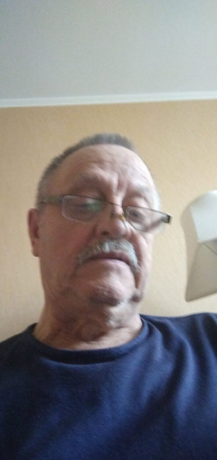  25523774  Nick, 71 ,    
