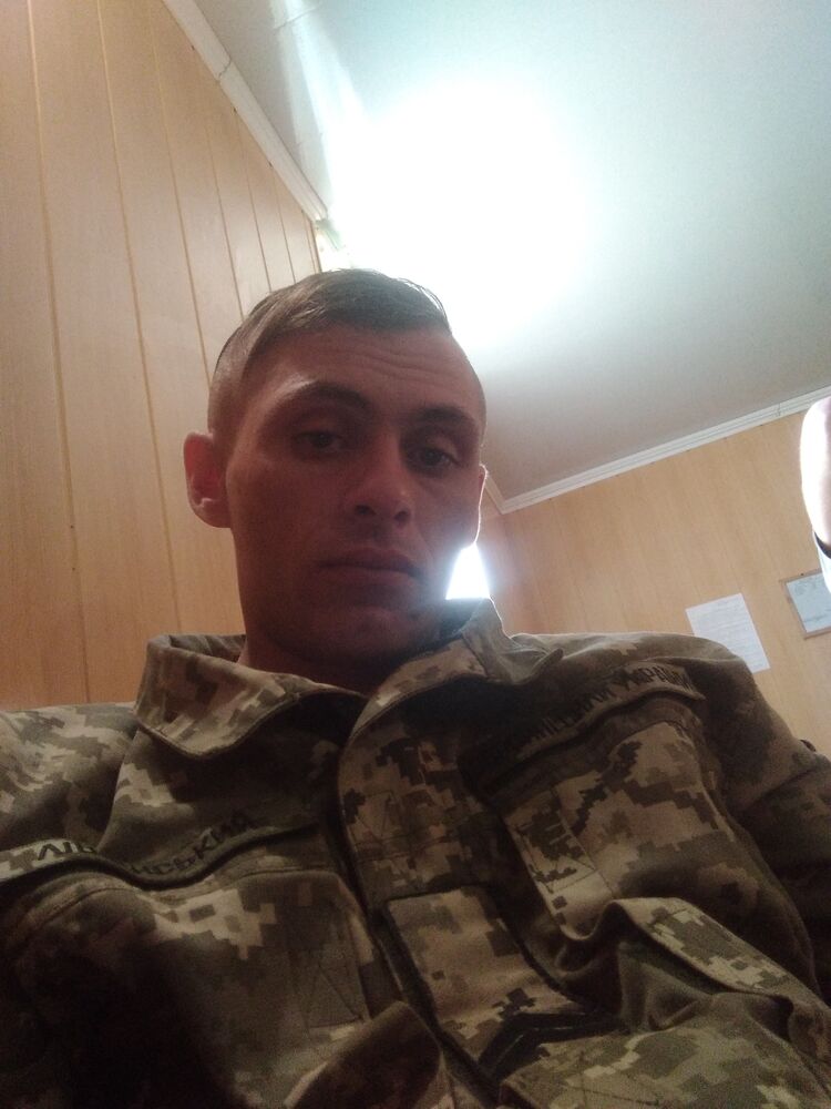  23749164  , 35 ,    