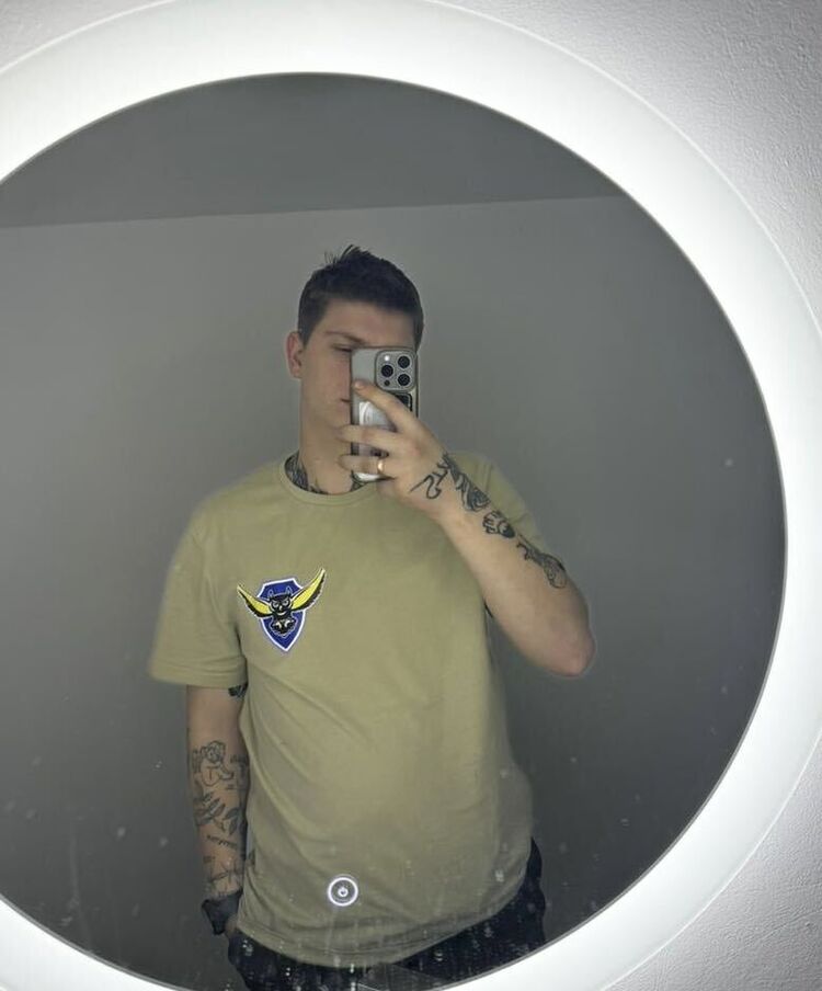  -,   Vlagimir, 22 ,   ,   