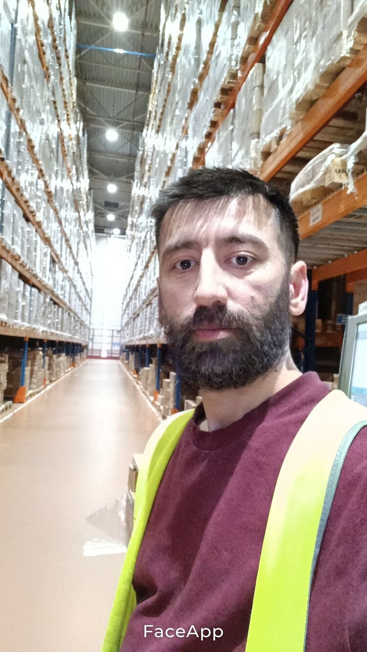  43562174  Hamza, 35 ,    