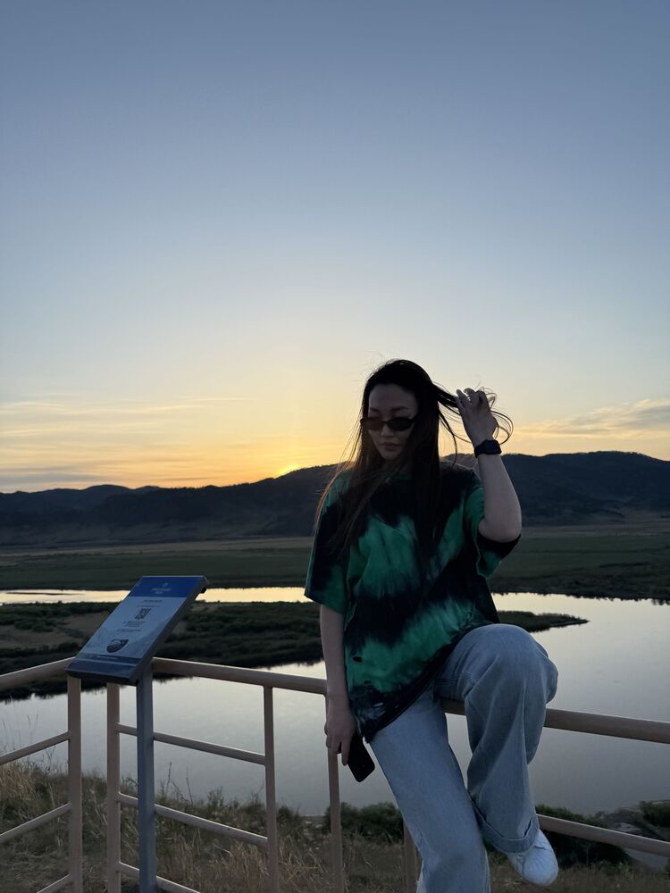  -,   , 32 ,   