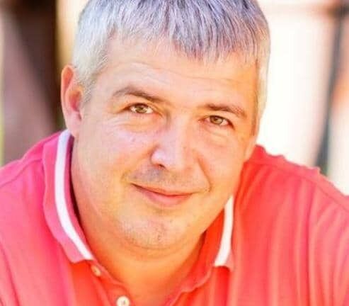  47421164  Andrew David, 59 ,    