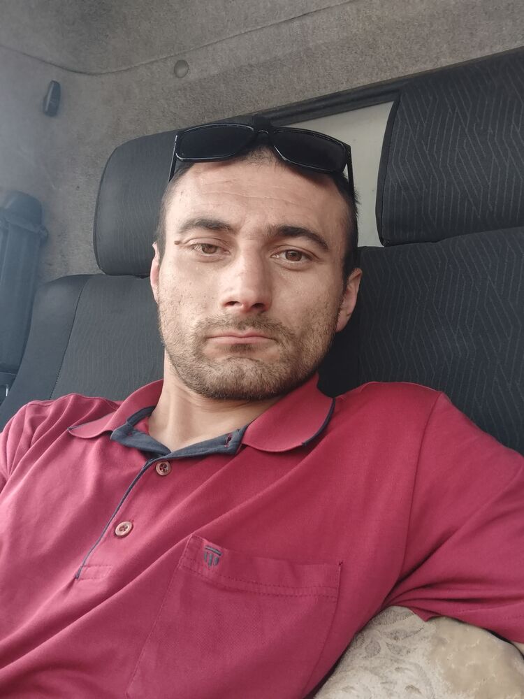  52327594  Ibragim, 36 ,    