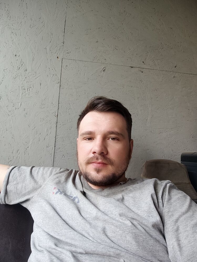  43739954  , 32 ,    