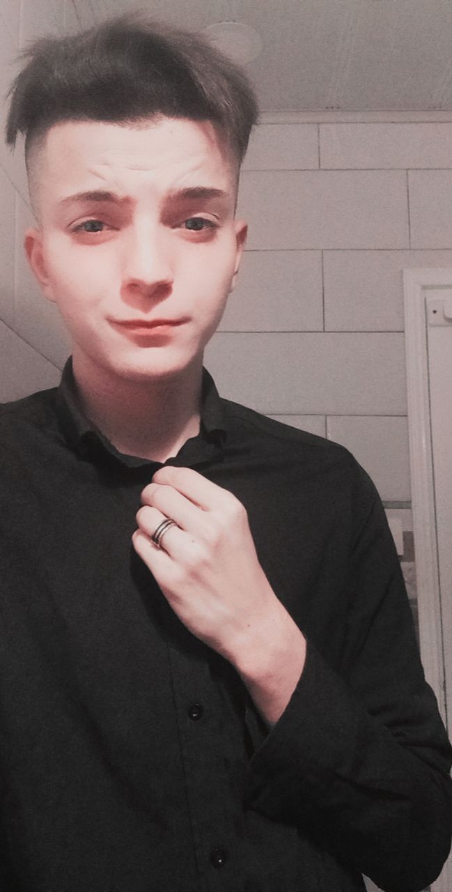  35896154  Paul Anderse, 25 ,    