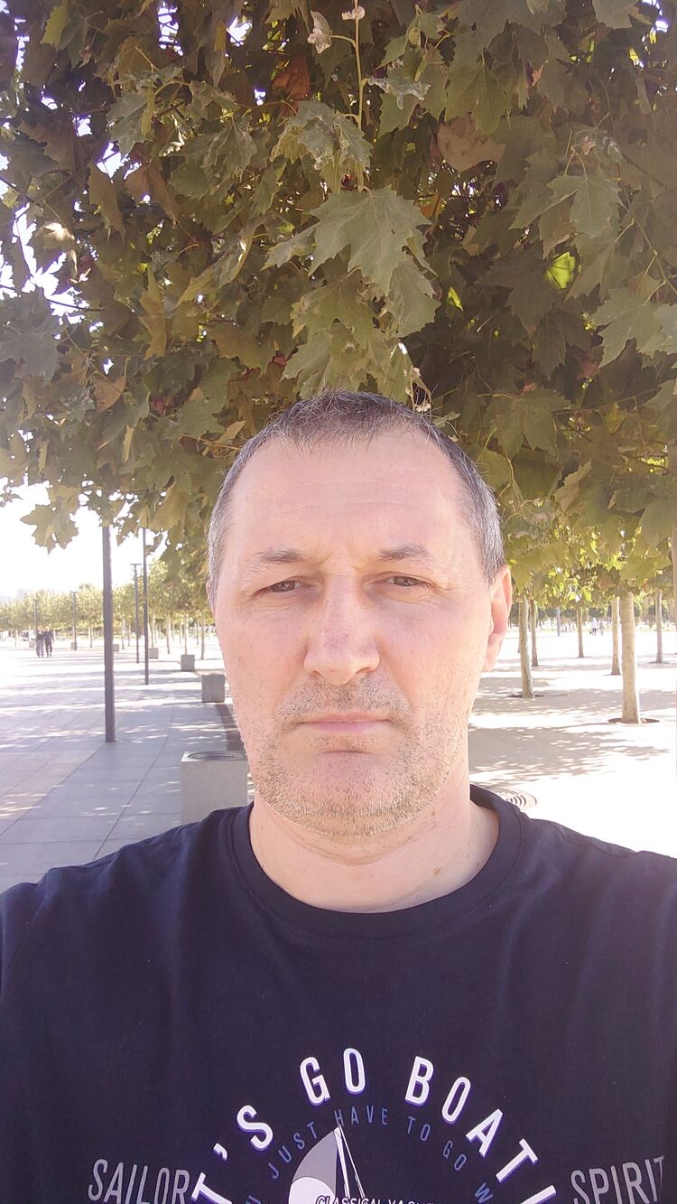  48135984  John, 40 ,    