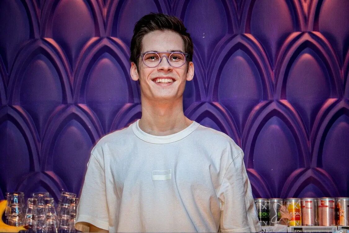  ,   , 21 ,   ,   