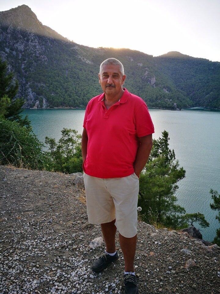  17524364  Andrei, 64 ,    