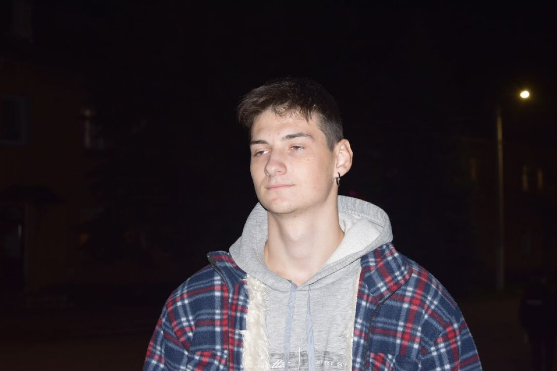  53645334  , 21 ,    -