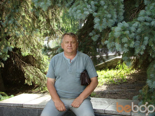  1220954  Aleks, 69 ,    