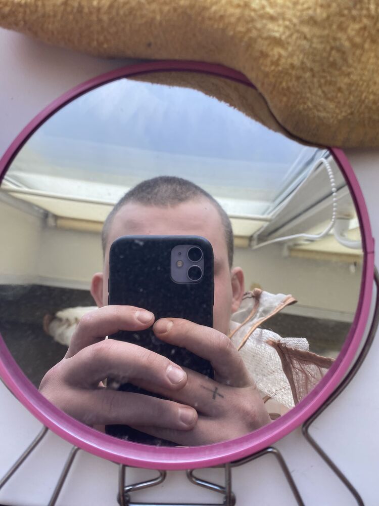  33020564  , 21 ,    