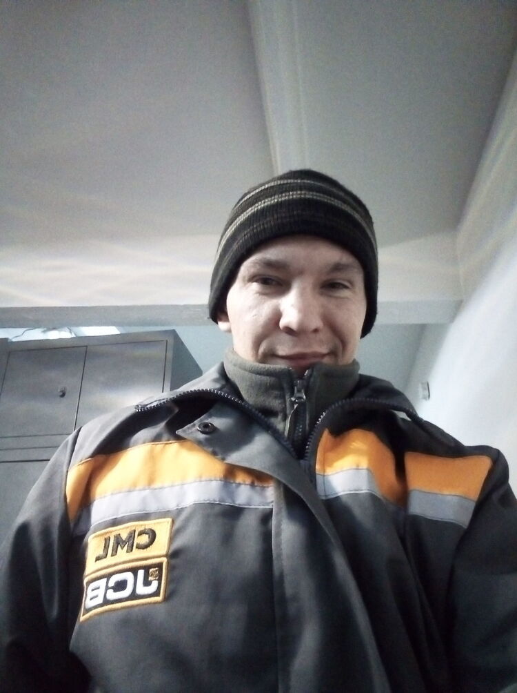  15217114  Aleksandro, 36 ,    