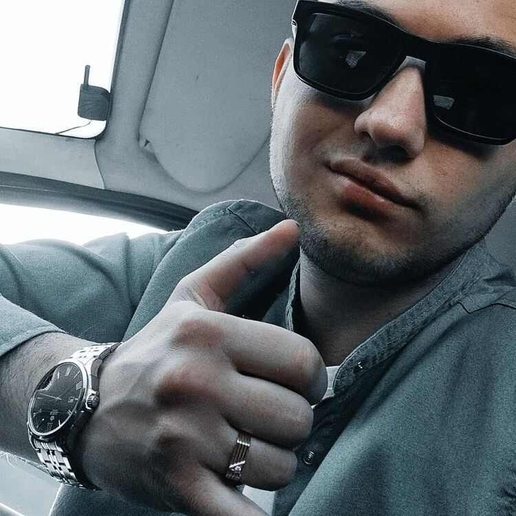  28047804  , 25 ,    