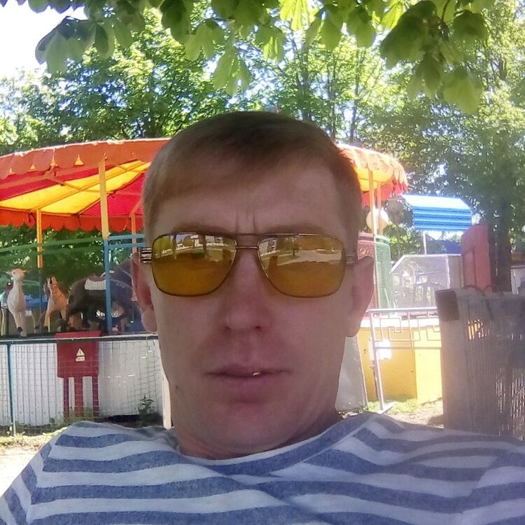  ,   Aleks, 44 ,   