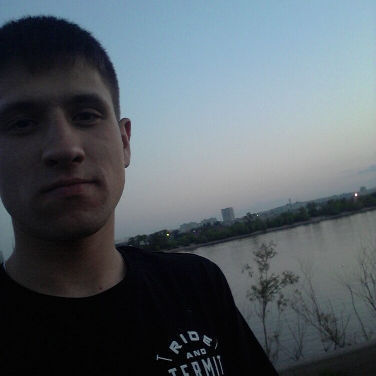  16653434  Anton, 28 ,    