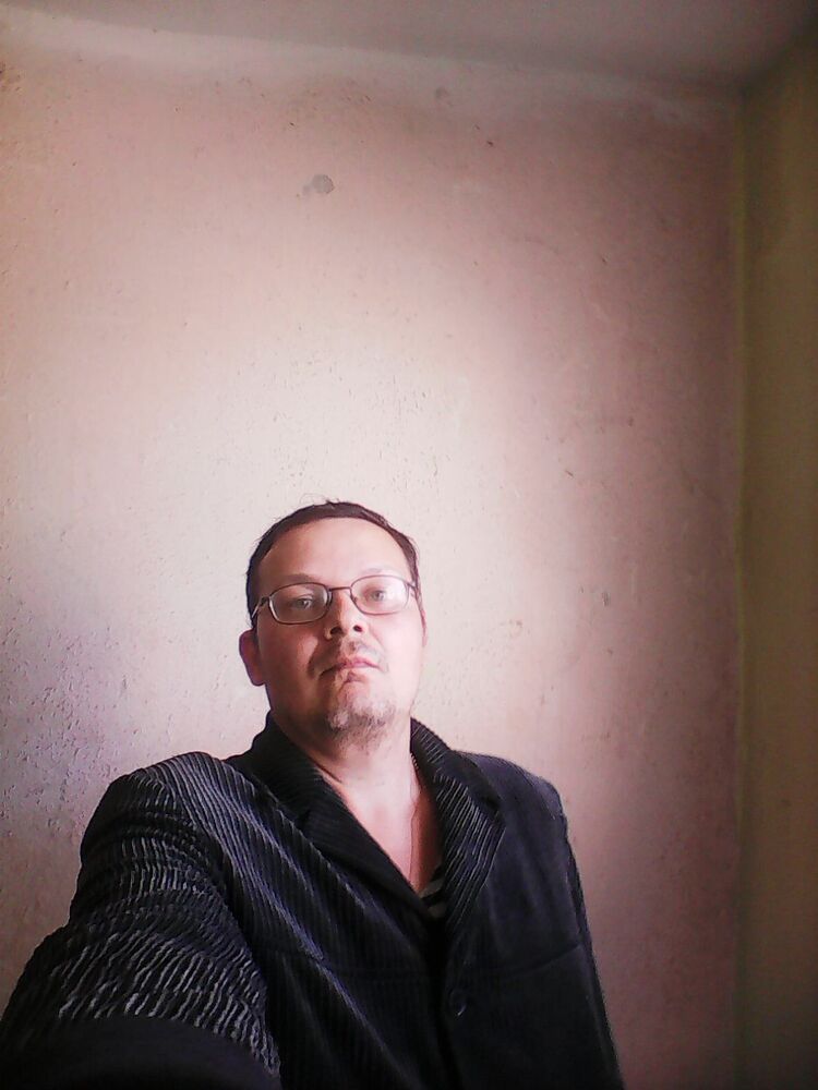  46343924  Dima, 46 ,    