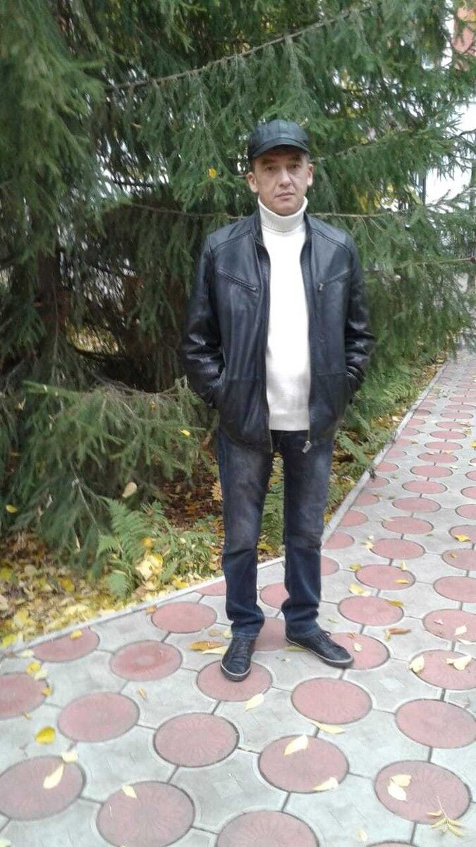  ,   Artur, 53 ,   ,   , c , 