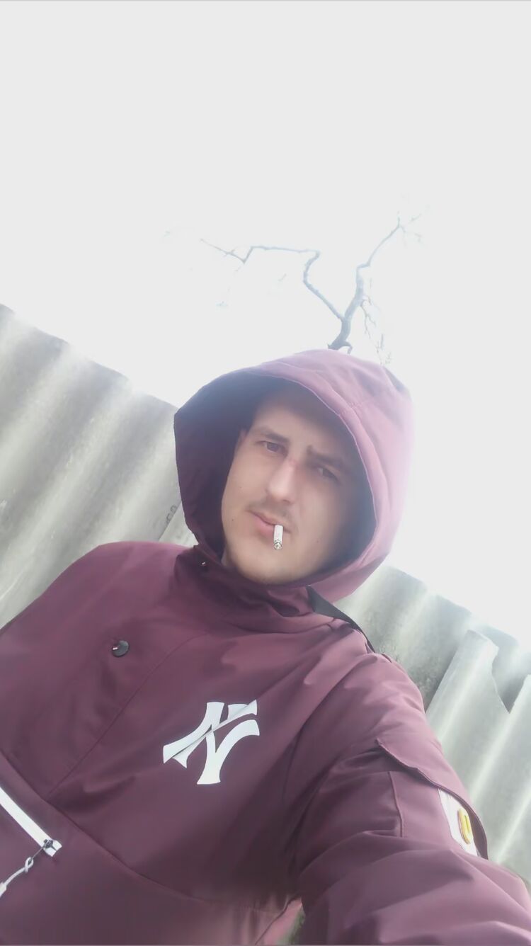  48796144  , 28 ,    