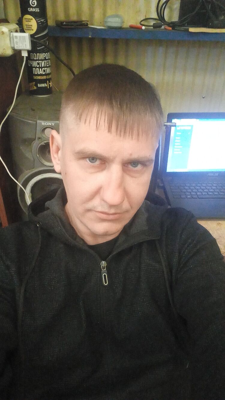  43795744  , 37 ,    
