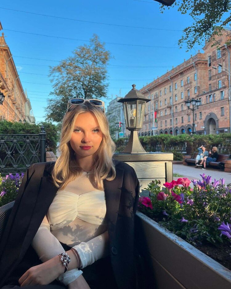 ���� 49243914 ������� �����, 24 ����, ���� ���������� � ������