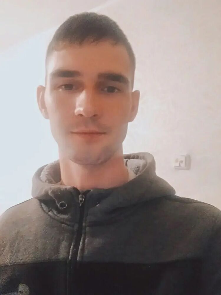  31327904  Vlad, 25 ,    