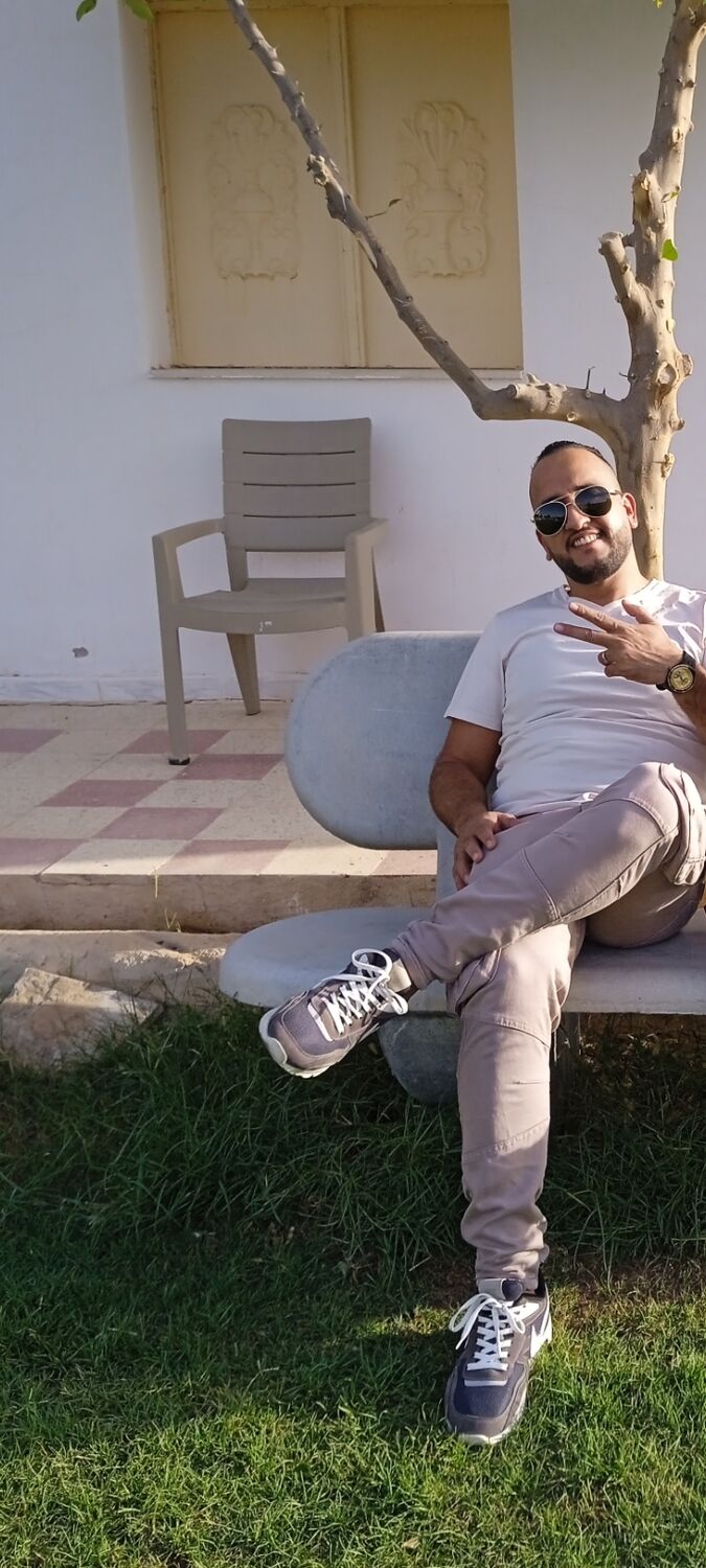  Tunis,   Khalil har, 33 ,   ,   