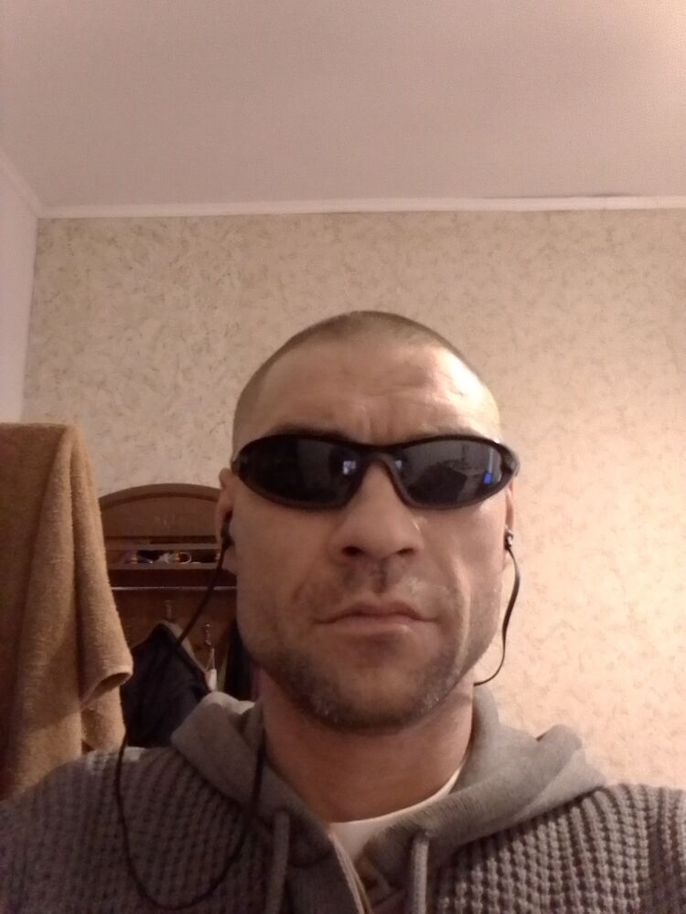  27634174  Dmitril, 43 ,    