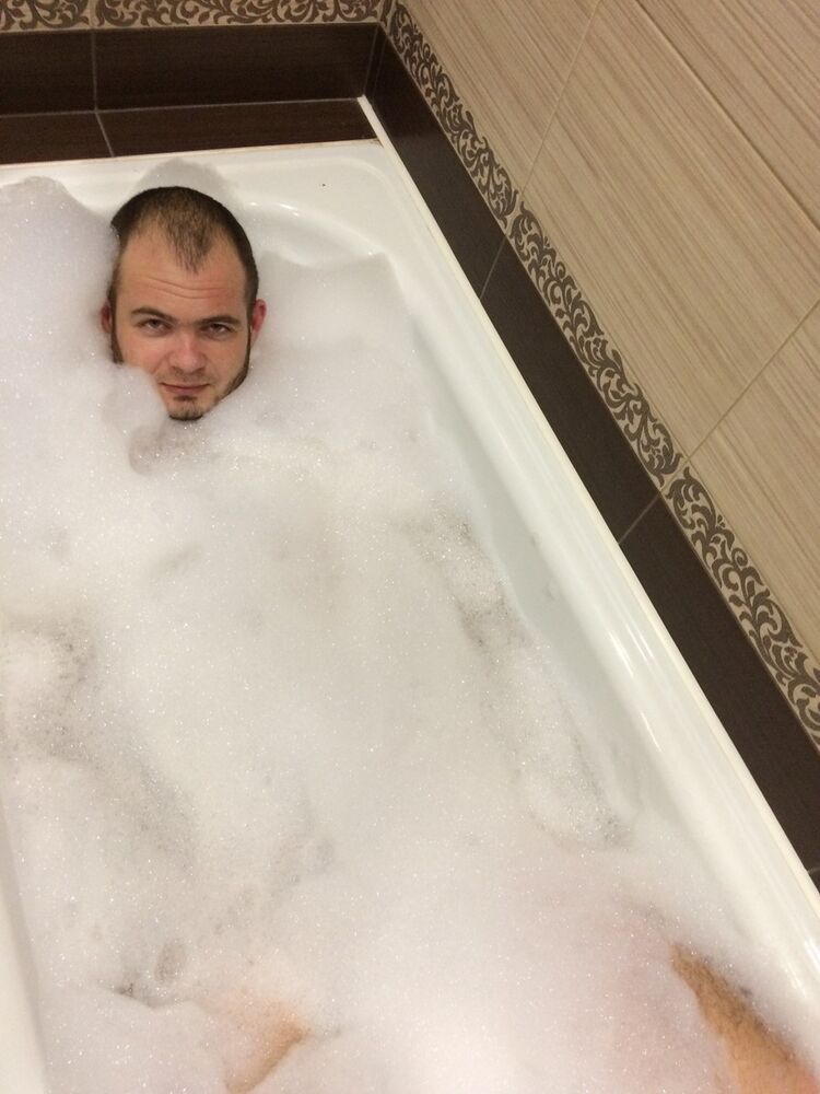 15041574  , 33 ,    