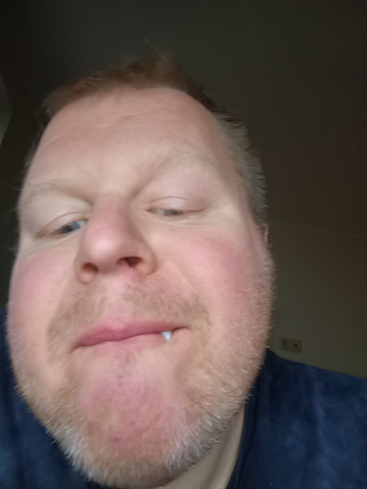  47787634  Sigurt, 45 ,    