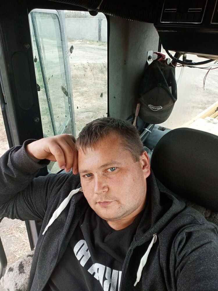  41453334  , 32 ,    