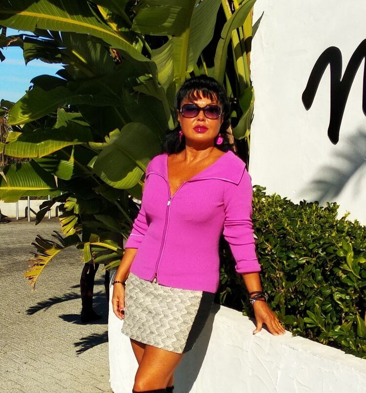  ,   Tatiana, 54 ,     , c 