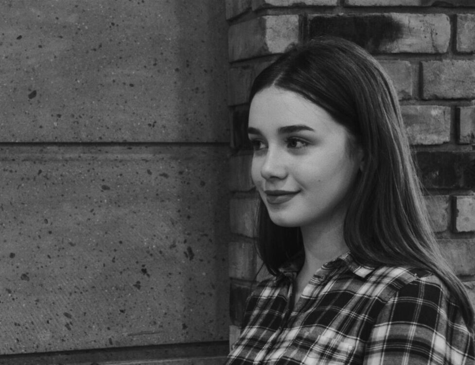 ���� 16295404 ������� Adriana, 25 ���, ���� ���������� � �������