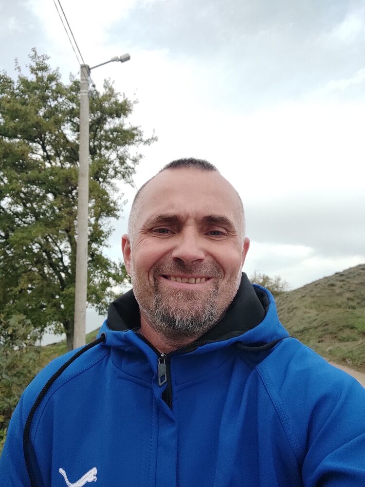  ,   Denis, 44 ,   ,   , c 