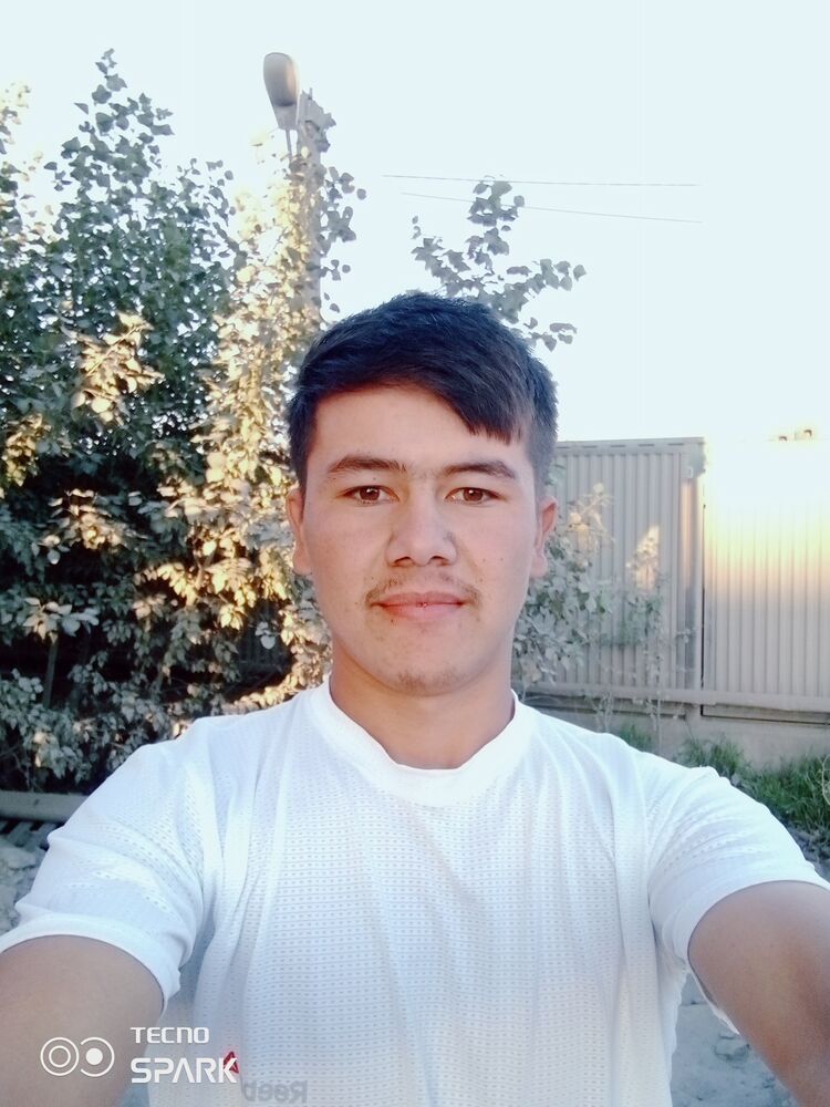  52600884  Anvarjon, 22 ,    