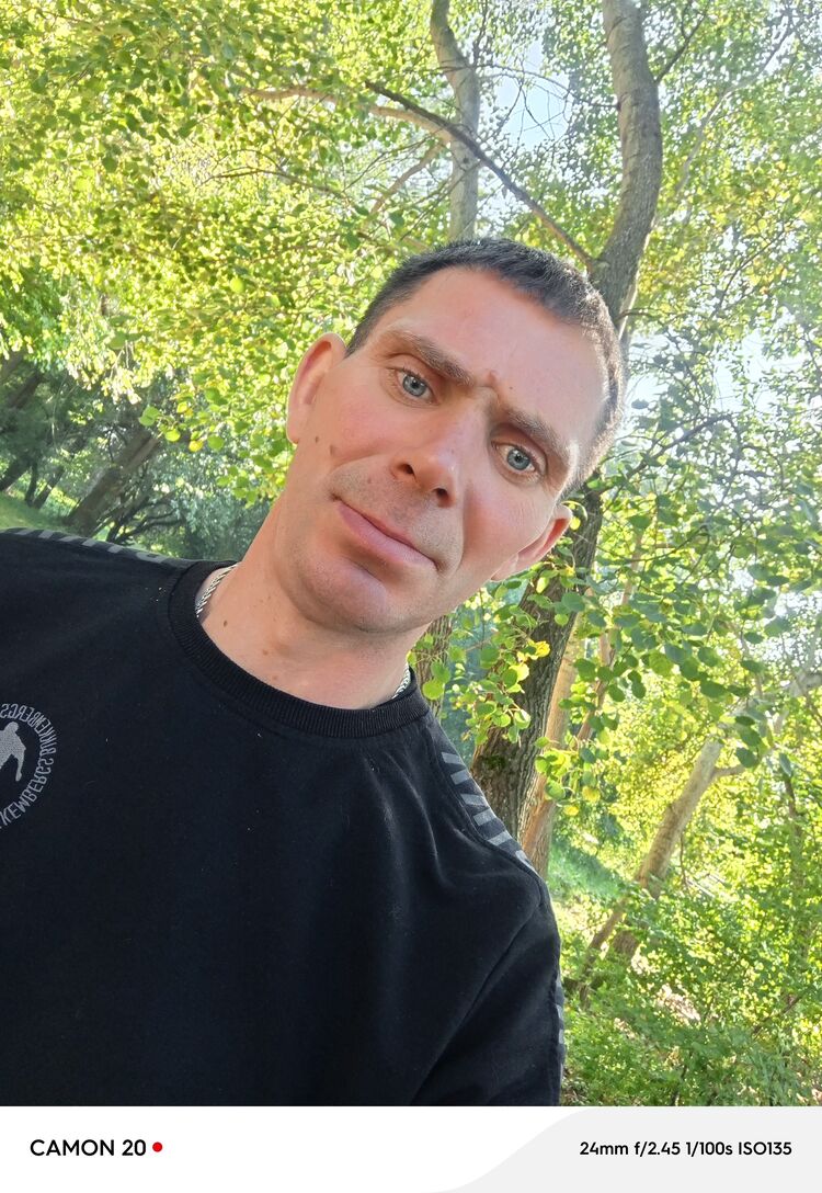  46647254  Vitalii, 41 ,    