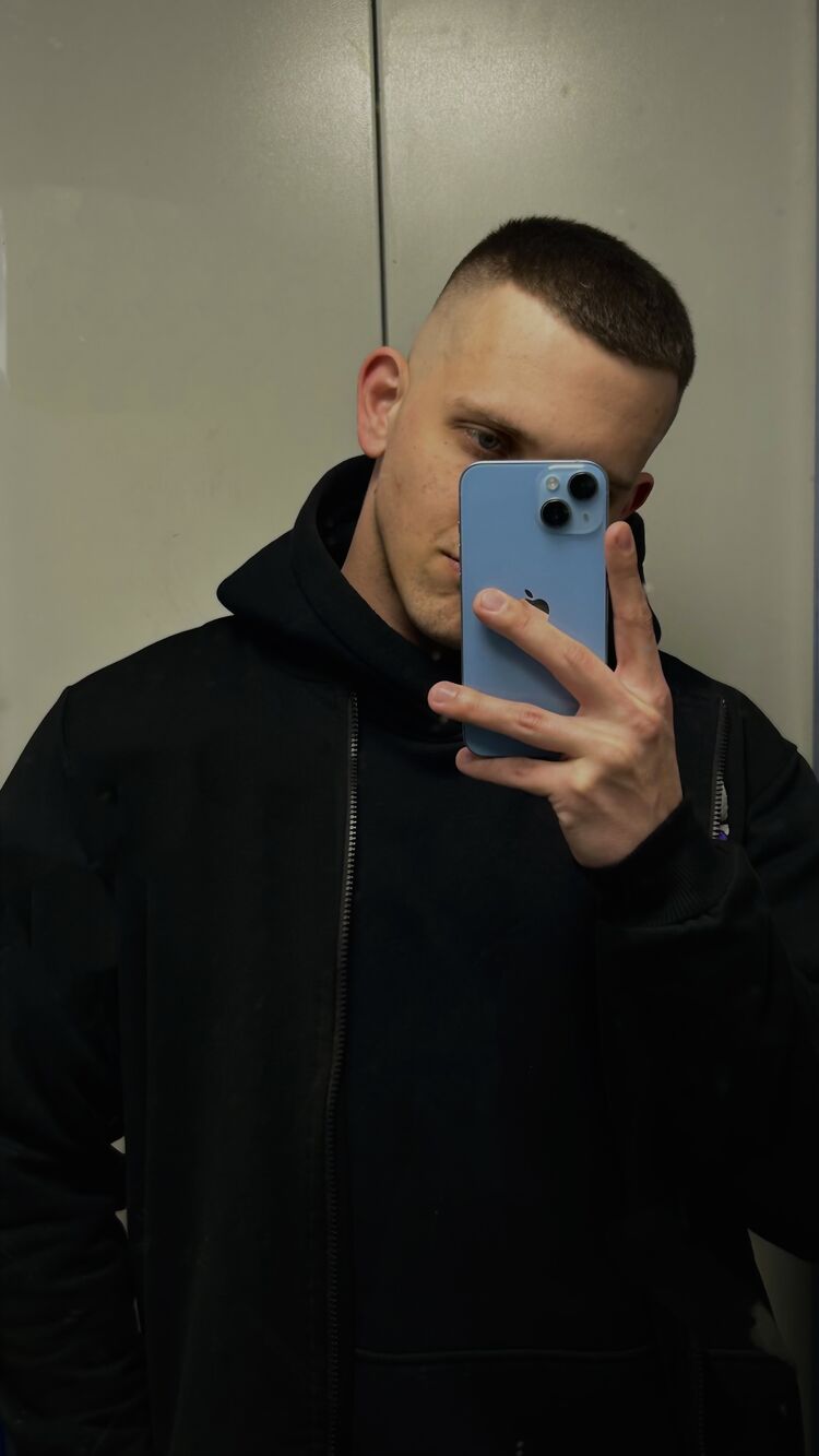  43138794  , 25 ,    