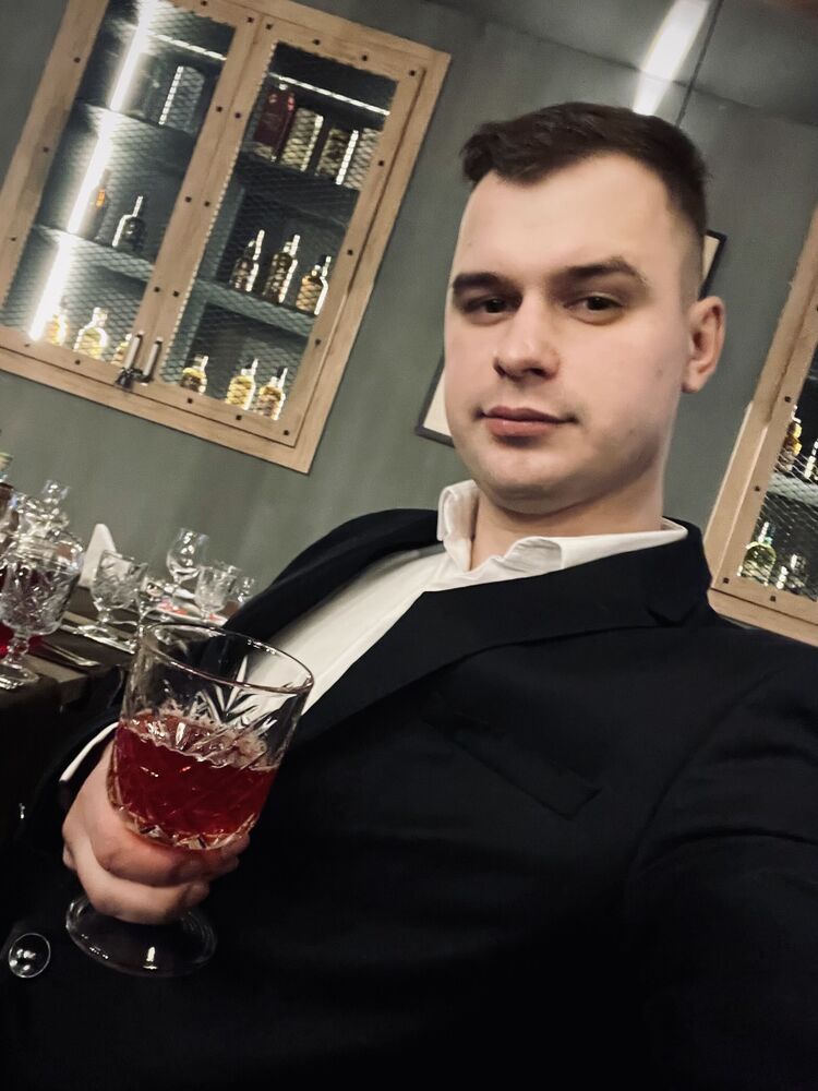  43954904  , 31 ,    