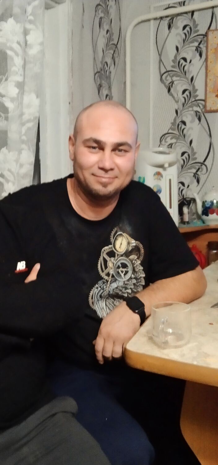  39875334  Sherxan, 36 ,    