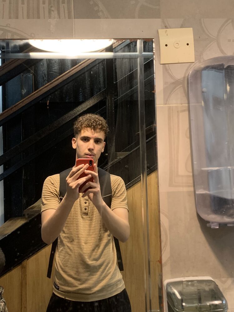  52720214  Ihab, 22 ,    