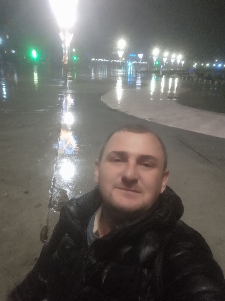 40850504  , 27 ,    