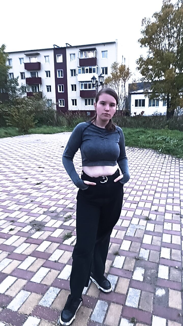  48658644  , 18 ,    