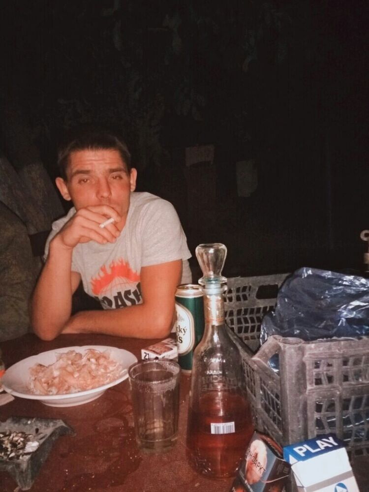  14195984  Sasha, 32 ,    --
