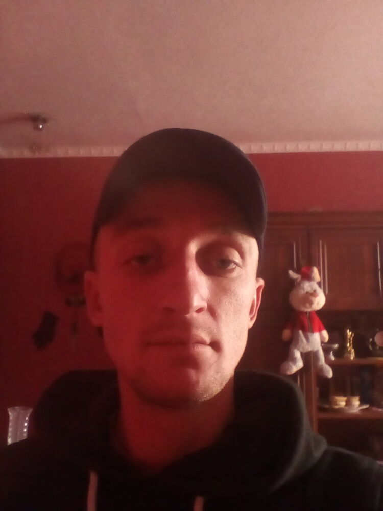  18510844  , 33 ,     
