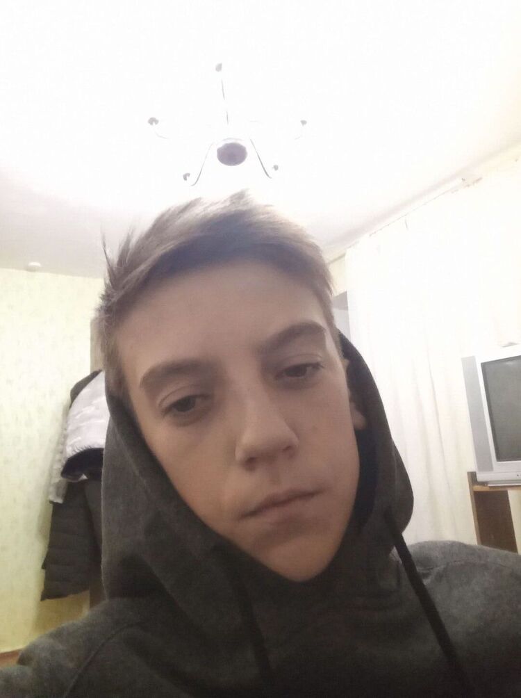  ,   Maxim, 23 ,   ,   , c , 