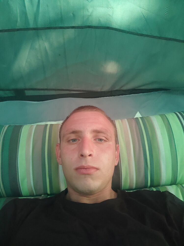  44454124  Kozlov, 26 ,    