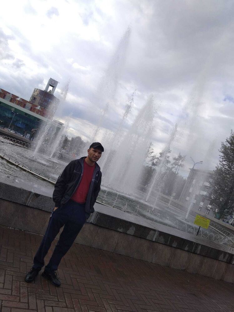  48079824  , 35 ,    