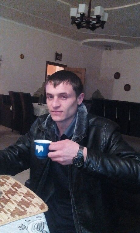  14438444  Nicolai, 32 ,    