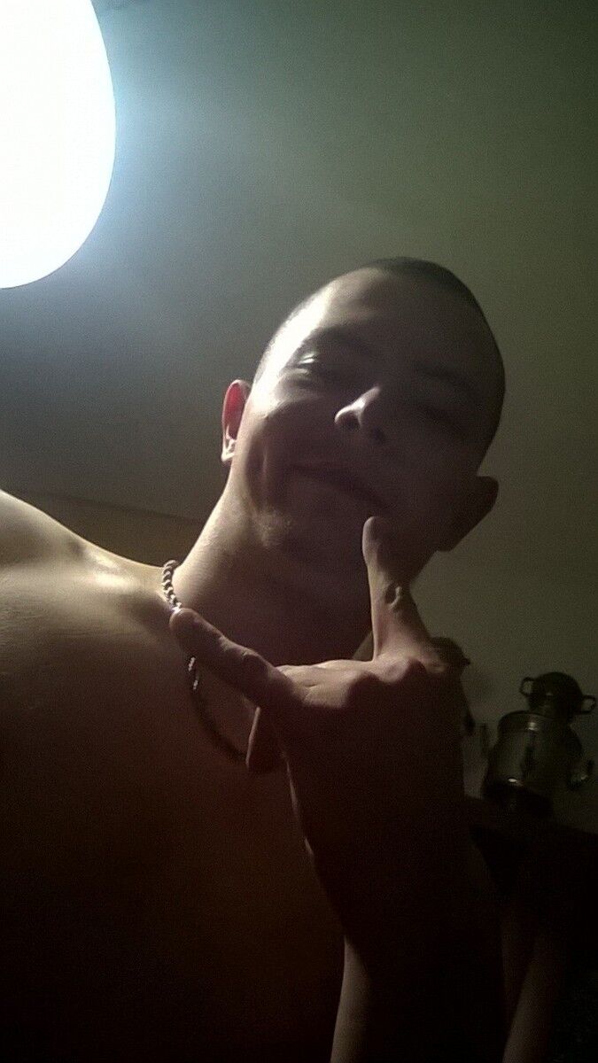  ,   Anton, 28 ,   ,   , c , 
